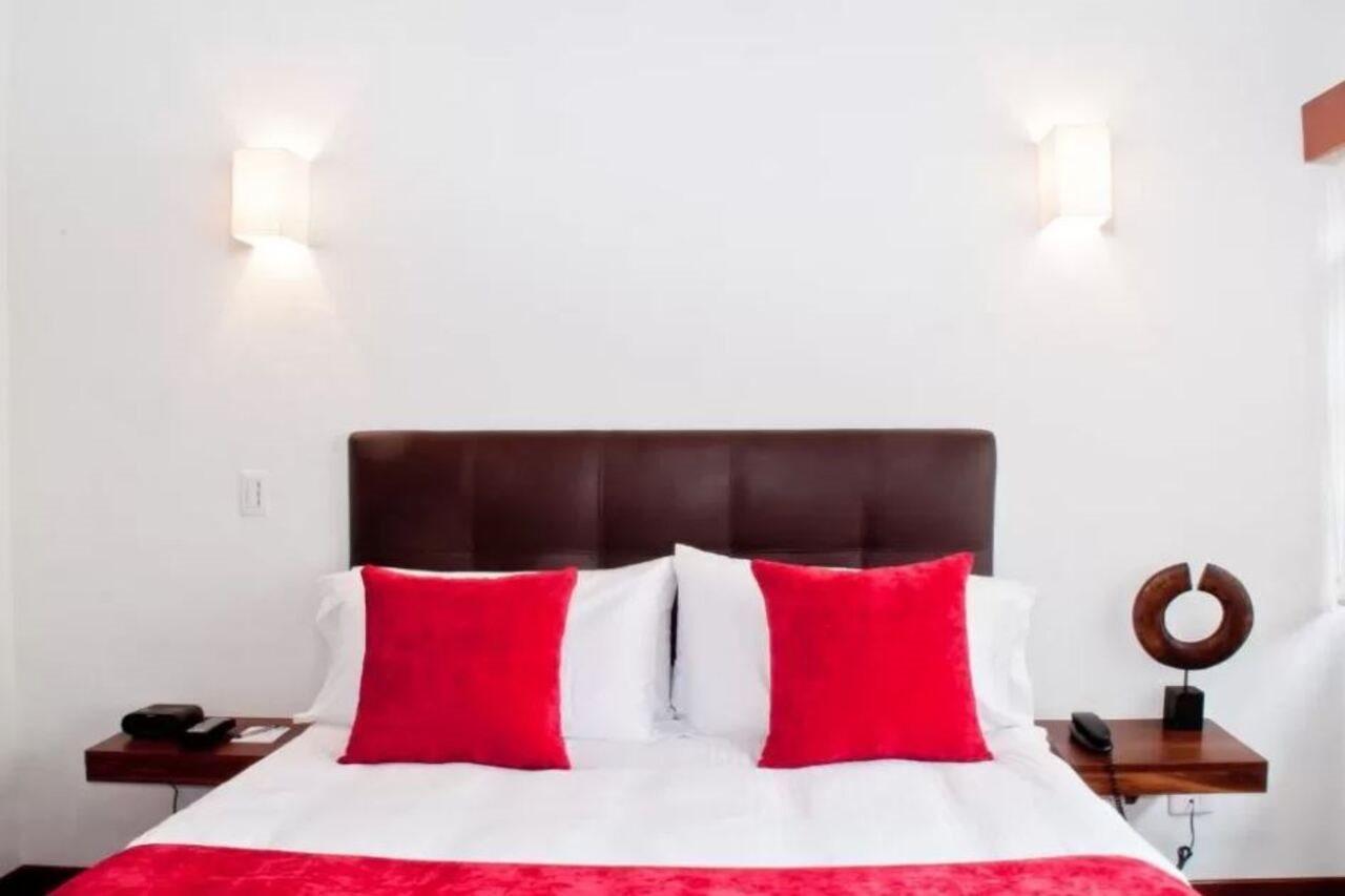 Hotel Casona Usaquen โบโกตา ภายนอก รูปภาพ