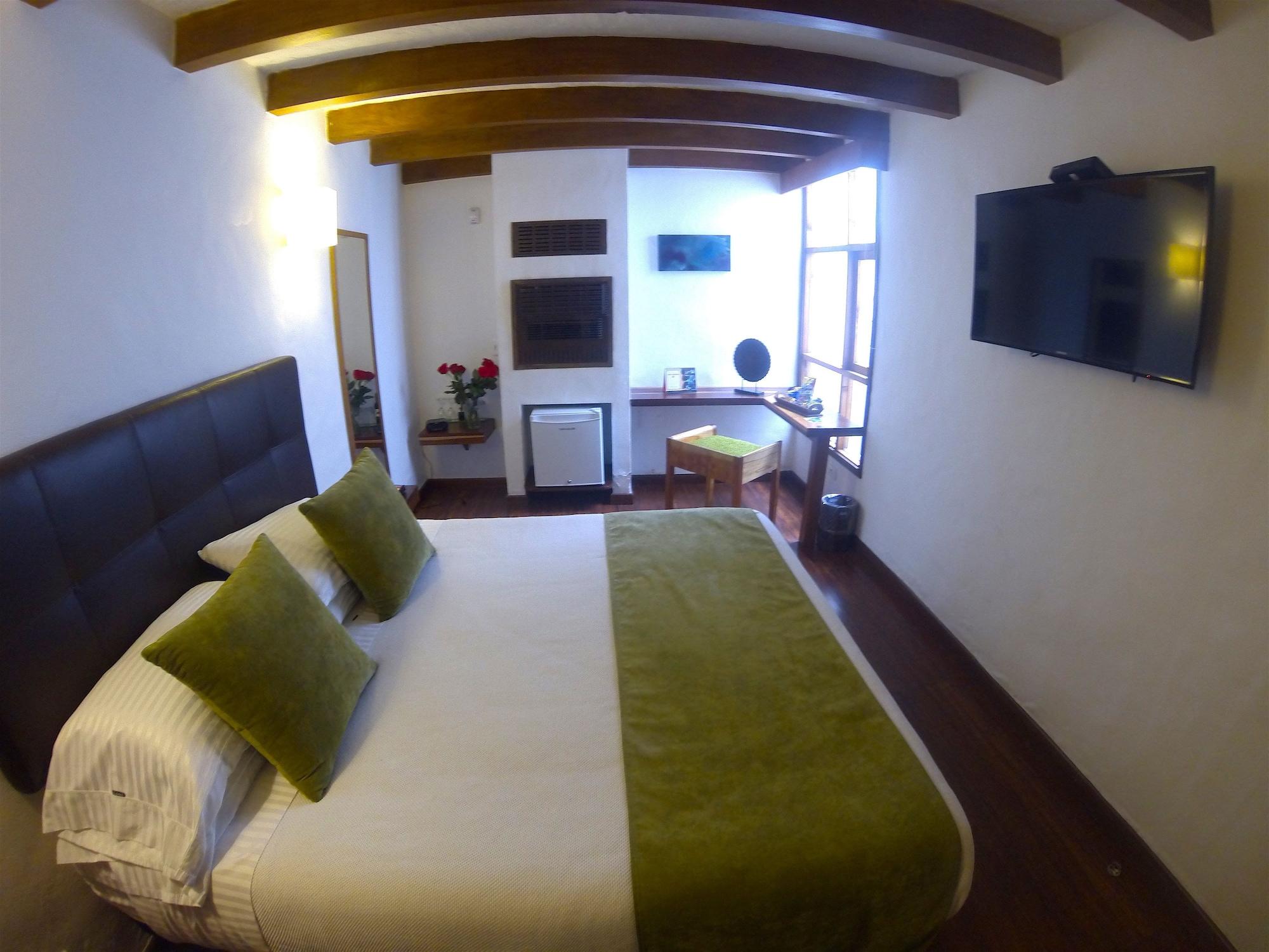 Hotel Casona Usaquen โบโกตา ภายนอก รูปภาพ