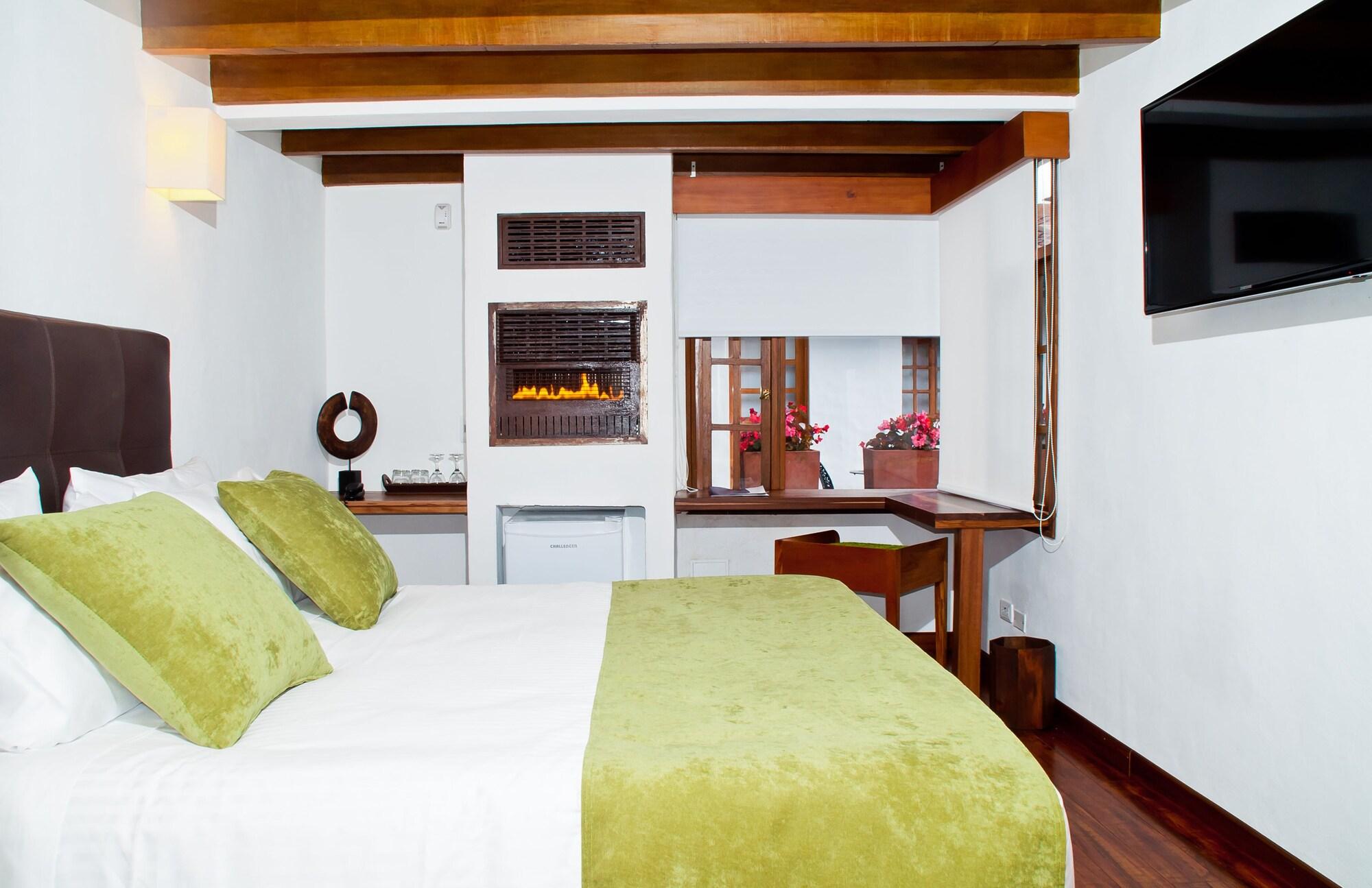 Hotel Casona Usaquen โบโกตา ภายนอก รูปภาพ