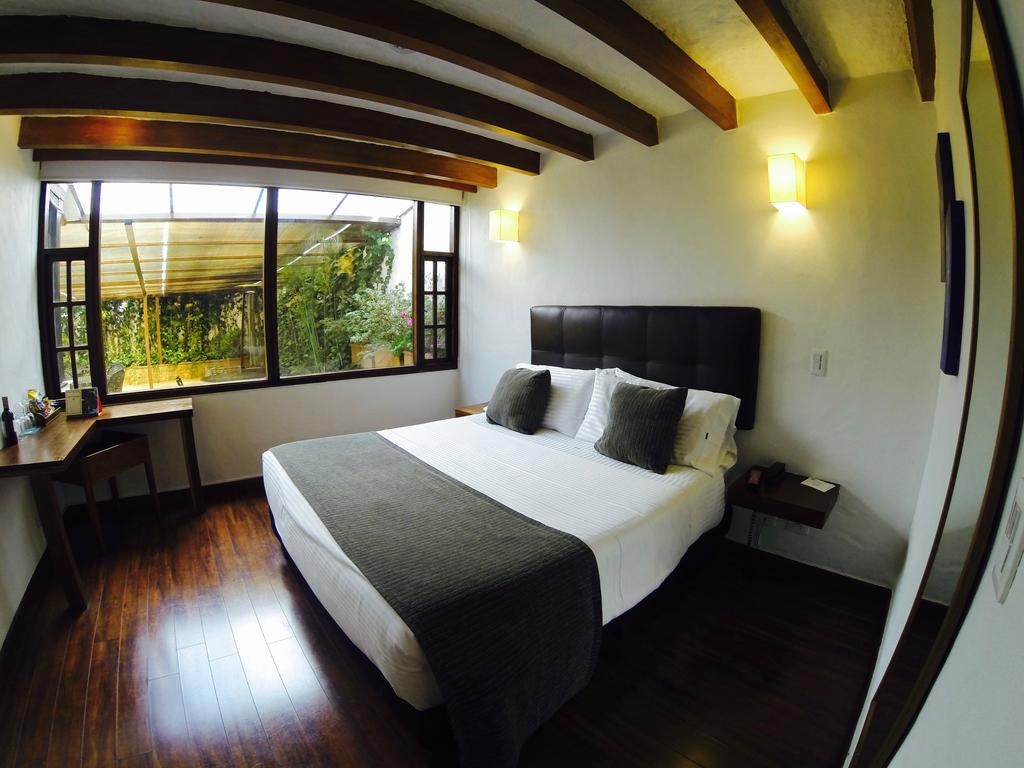 Hotel Casona Usaquen โบโกตา ภายนอก รูปภาพ