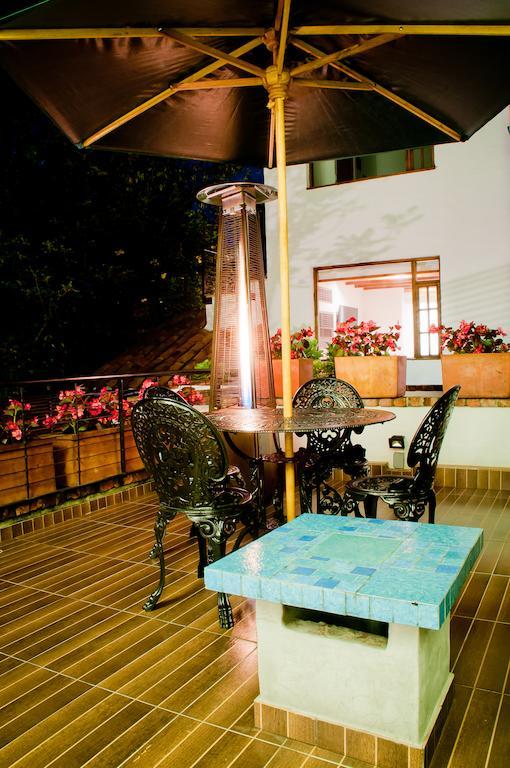 Hotel Casona Usaquen โบโกตา ภายนอก รูปภาพ