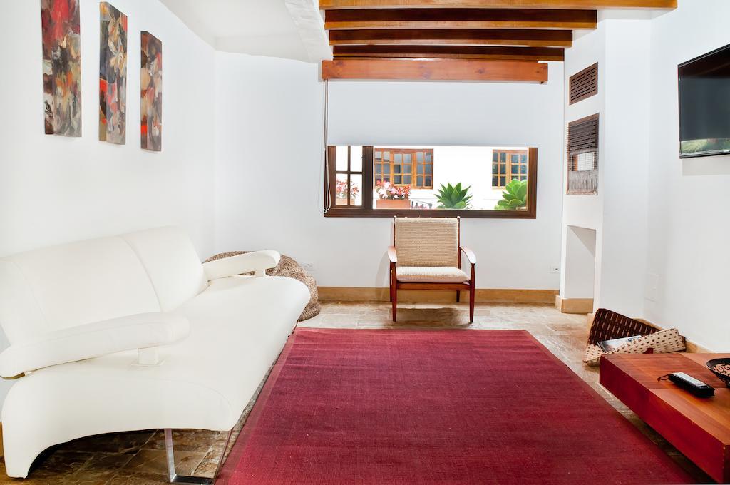 Hotel Casona Usaquen โบโกตา ภายนอก รูปภาพ