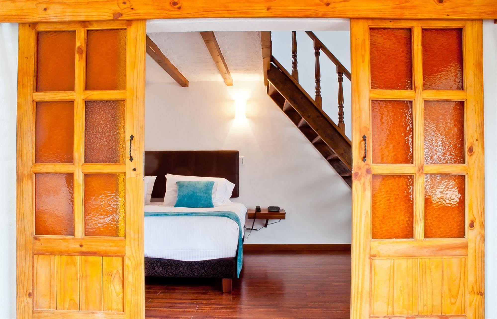 Hotel Casona Usaquen โบโกตา ภายนอก รูปภาพ